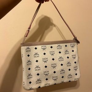 Mcm pouch